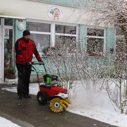 Tänavapuhastushari CB-1000E VARI (EGO akumootoriga)